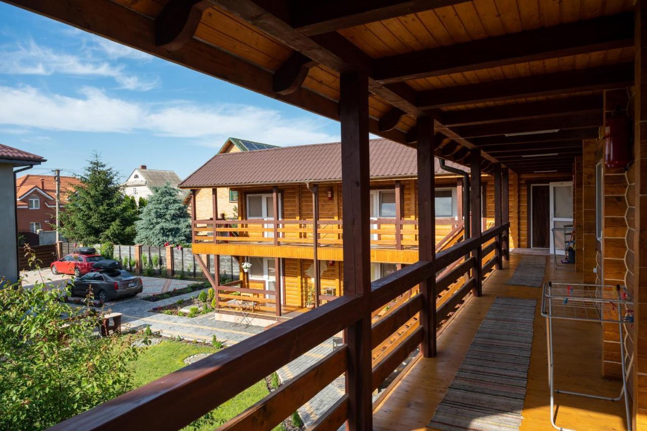 Rybatska 7 Hotel ชรอโนมอสค์ ภายนอก รูปภาพ