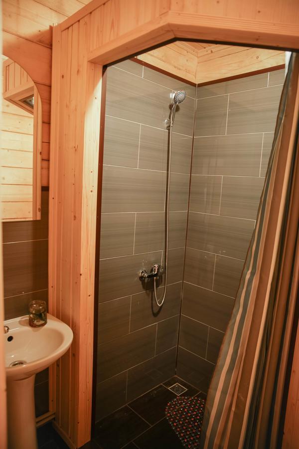 Rybatska 7 Hotel ชรอโนมอสค์ ภายนอก รูปภาพ